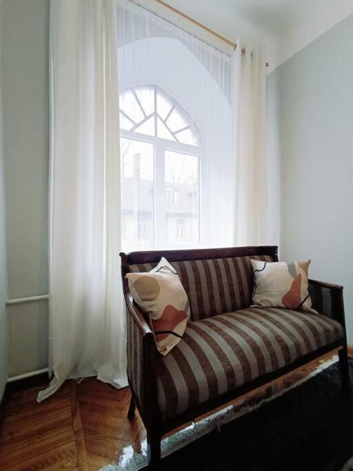 Unique Spacious Classic 3 Bedroom Midtown Apartment ! Billiard Room ! Riga Ngoại thất bức ảnh