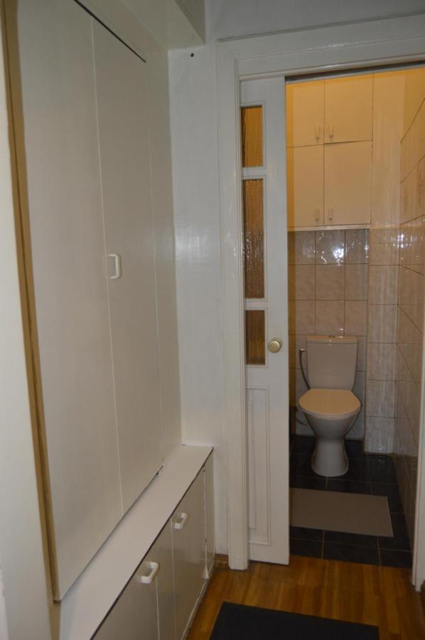 Unique Spacious Classic 3 Bedroom Midtown Apartment ! Billiard Room ! Riga Ngoại thất bức ảnh